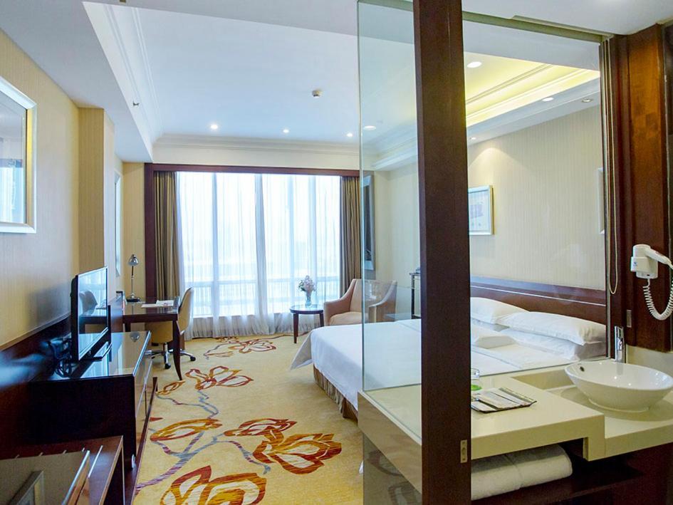 Vienna International Hotel Shenzhen Hua'Nan City Екстериор снимка