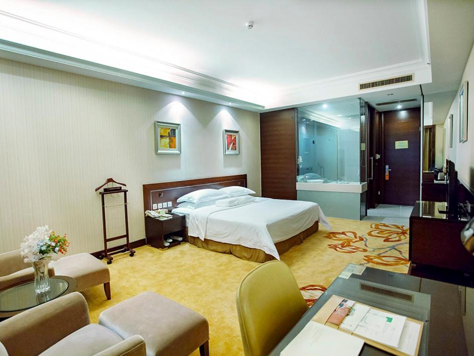 Vienna International Hotel Shenzhen Hua'Nan City Екстериор снимка